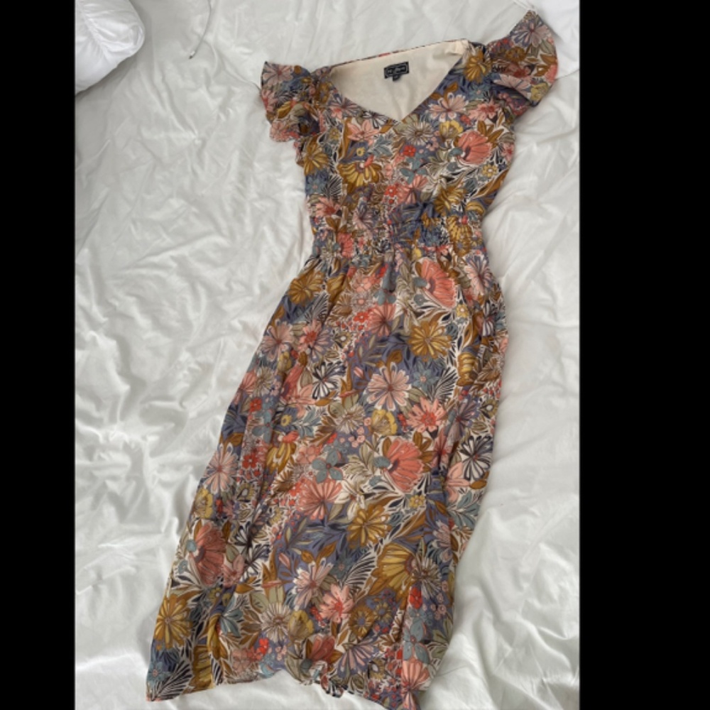 Floral Ruffle Sleeve Dress, S